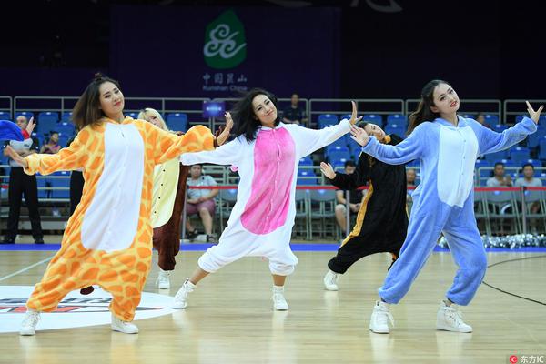 雄鹿傷病報告：阿德托昆博、利拉德、米德爾頓大概率出戰(zhàn)