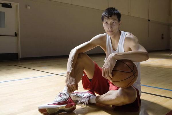 12月18日 CBA常規(guī)賽 北控vs新疆 全場錄像回放