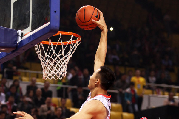 導讀：最近很多玩家都在關注王城九歌這款手游，想知道具體的公測時間，王城九歌會經(jīng)過封測、刪檔內(nèi)測、不刪檔測試到最終的公測等幾個測試階段，才會正式上線王城九歌安卓或iOS版本，有很多玩家就會問小編王城九歌