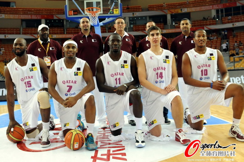 弗蘭克被拍到用帶阿森納logo杯子喝水 賽后回應：不是故意的